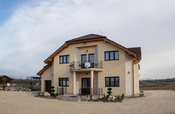 AGROPENSIUNEA LUK