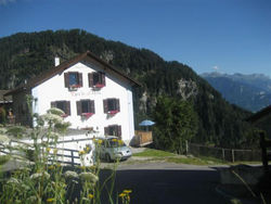 on a quiet location, beautiful, spacious holidayhouse with a fantastic view, perfect for skiing, walking and hiking