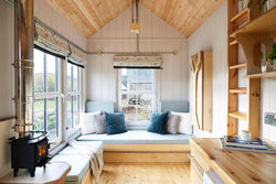 Unique tiny house in heart of the Cairngorms