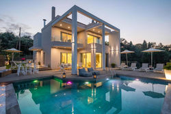 White Pearl Premium Villa Corfu