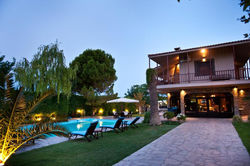 Villa Bona: A secluded villa less than 50 min. from Athens Intl. Airport