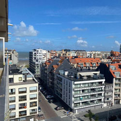 Au 9 sans 6 : Studio lumineux vue mer latérale