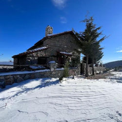 E L chalet. A cosy mountain retreat.