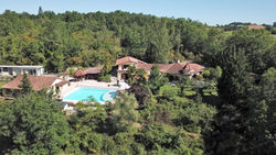 Luxury family villa in the heart of Gascony. Large pool & gorgeous view