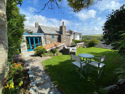 Very characterful 300 year old seaside cottage