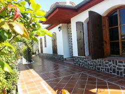 Casa rural Vistablanca - Construida en una sola planta con bonitas vistas - ALHAMBRA y SIERRA NEVADA muy cerca