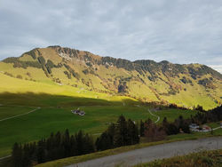 Gruppenhaus Lueg is Tal