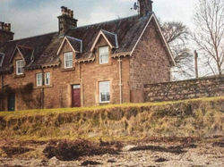 Cosy luxury in a fabulous, lochside location.