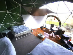 Green Dome Lincoln Sleeps 6 Ideal for Families Groups Pets