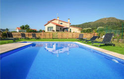 Stunning home in A coruña with Indoor swimming pool, WiFi and 5 Bedrooms