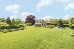 Cotswold Farm House - with concierge