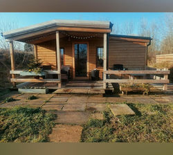 Beautiful Wooden tiny house with hot tub 2