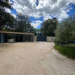 Villa à 3mn d'Uzès, avec piscine & salle de sport