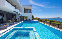 Stunning home in Crikvenica with Sauna, WiFi and 4 Bedrooms
